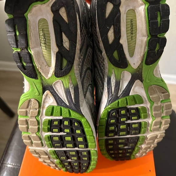 Nike Men’s Air Zoom Elite - Picture 6 of 6